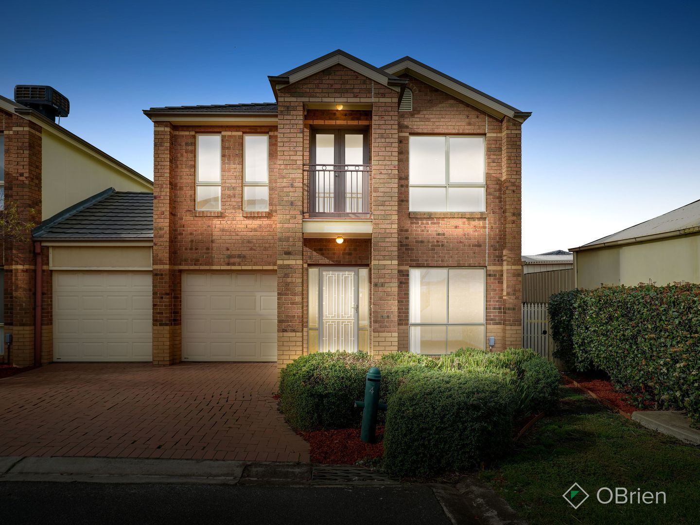 3 bedrooms House in 4 Amberlea  Circuit TAYLORS HILL VIC, 3037