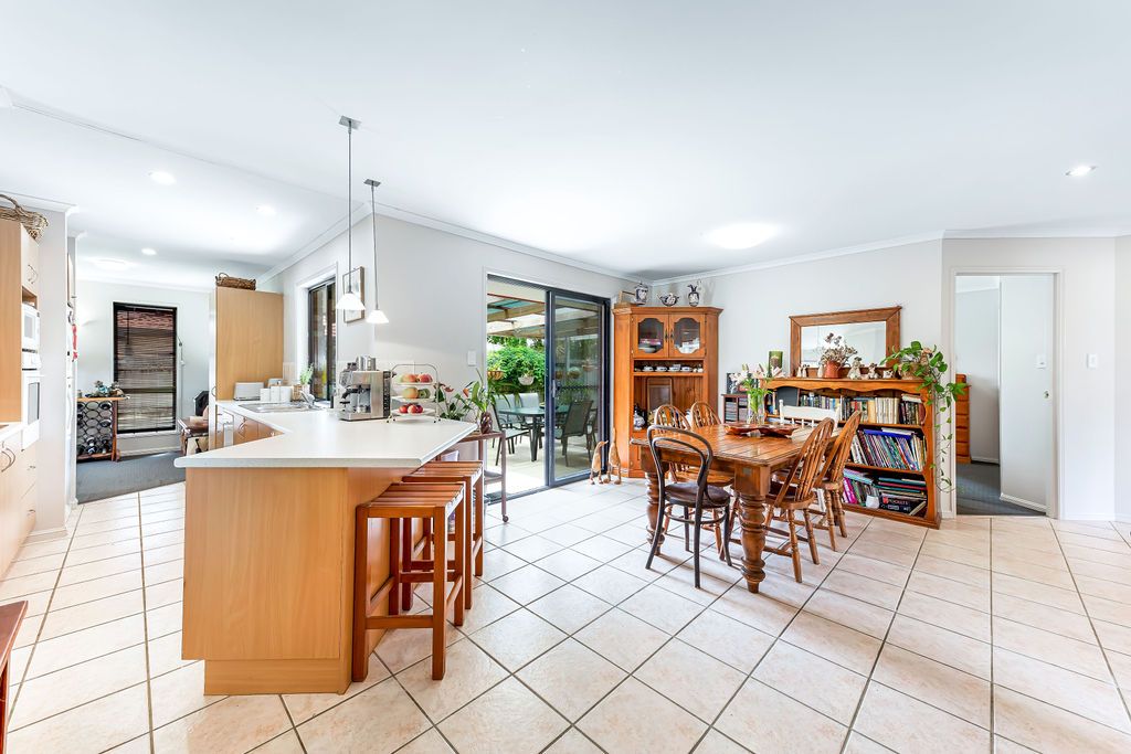 2 Kilbride Court, Caloundra West QLD 4551, Image 2