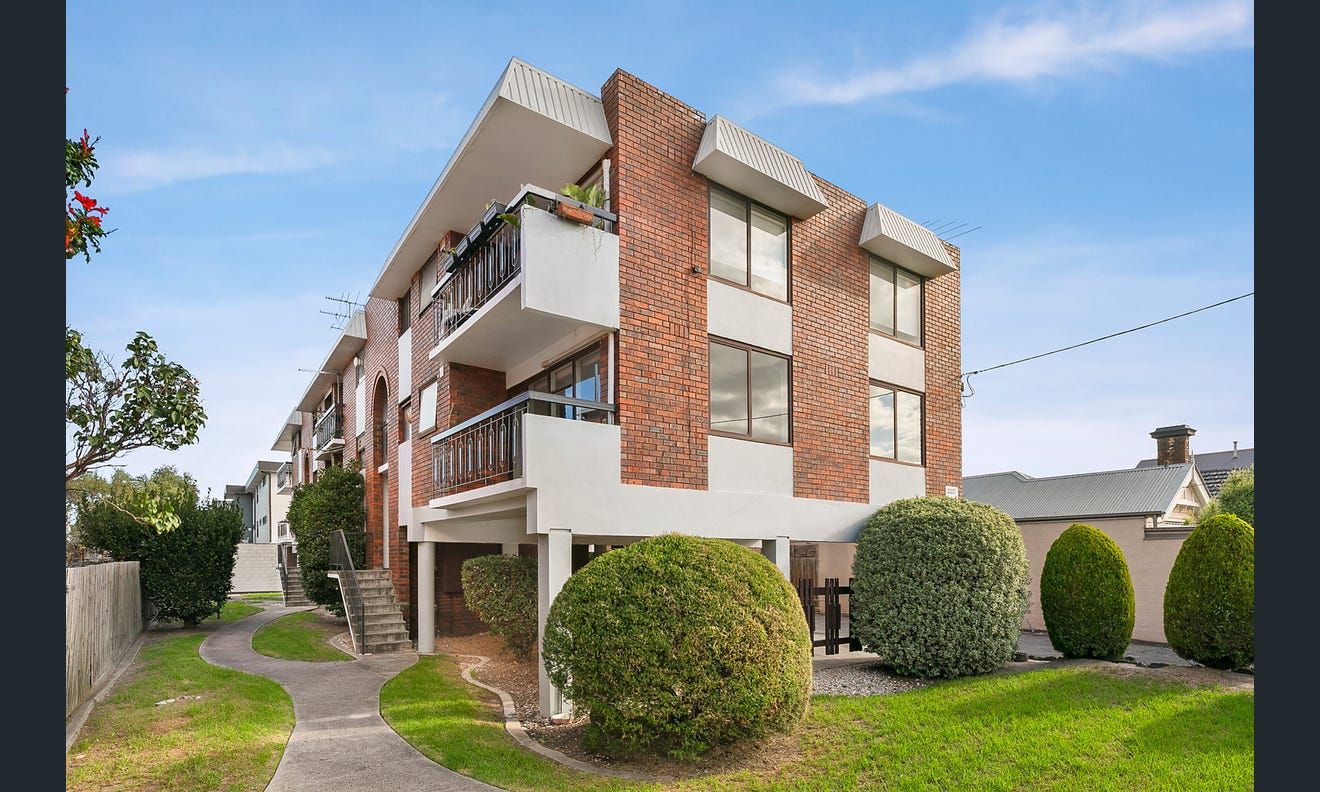 2 bedrooms Apartment / Unit / Flat in 4/95 St Leonards Road ASCOT VALE VIC, 3032