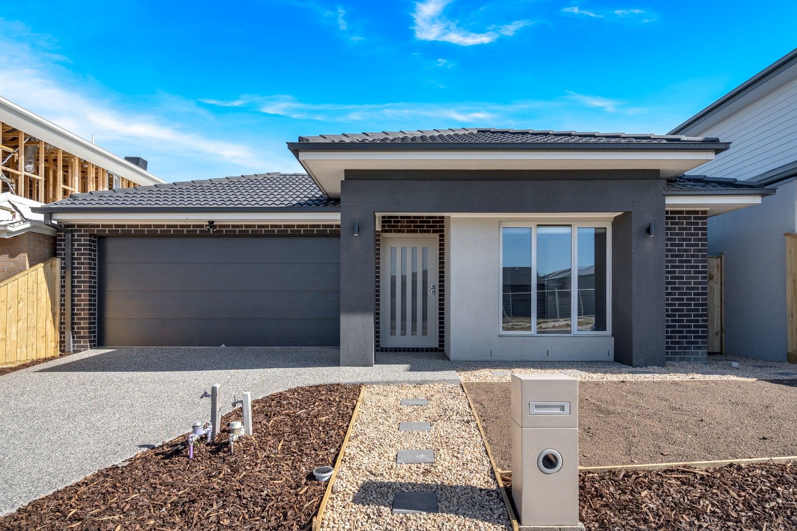 4 bedrooms House in 12 Mattina Circuit GREENVALE VIC, 3059