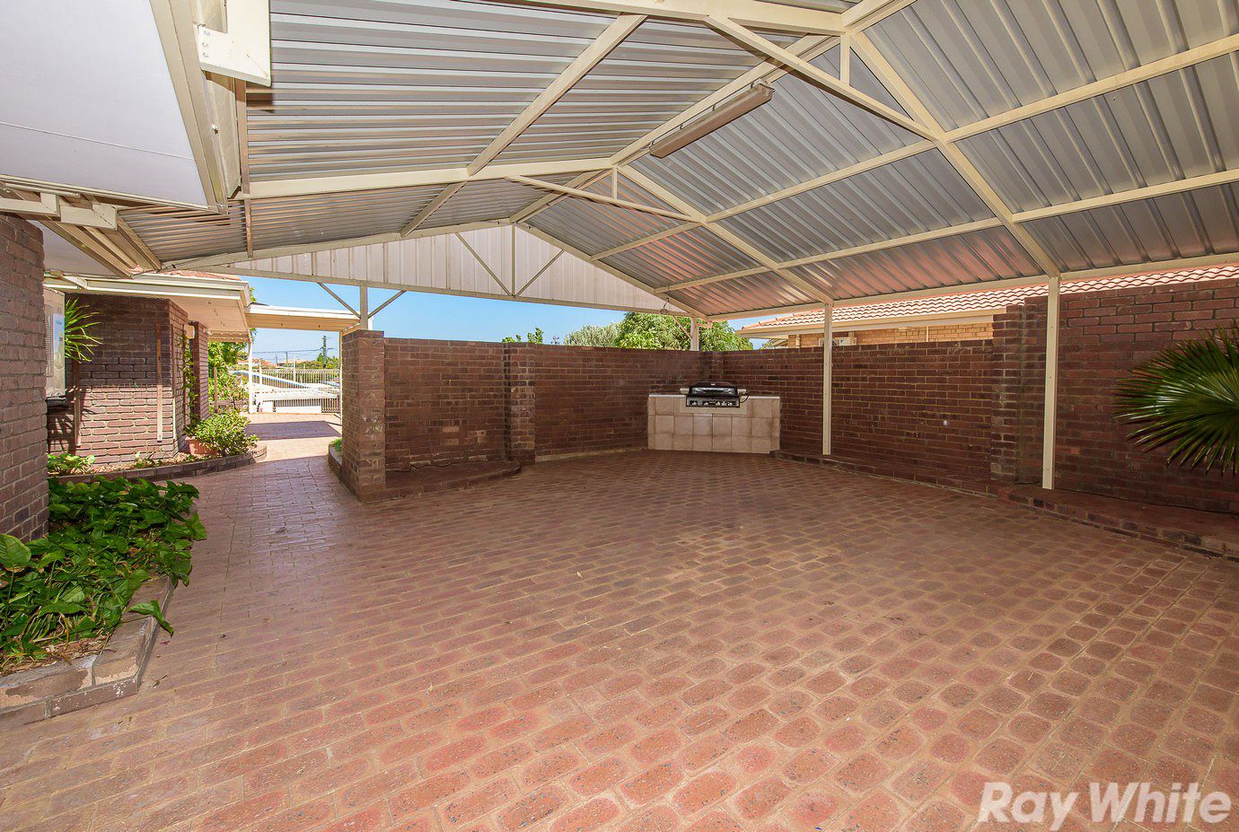 20 Glenview Street, Mount Tarcoola WA 6530, Image 2