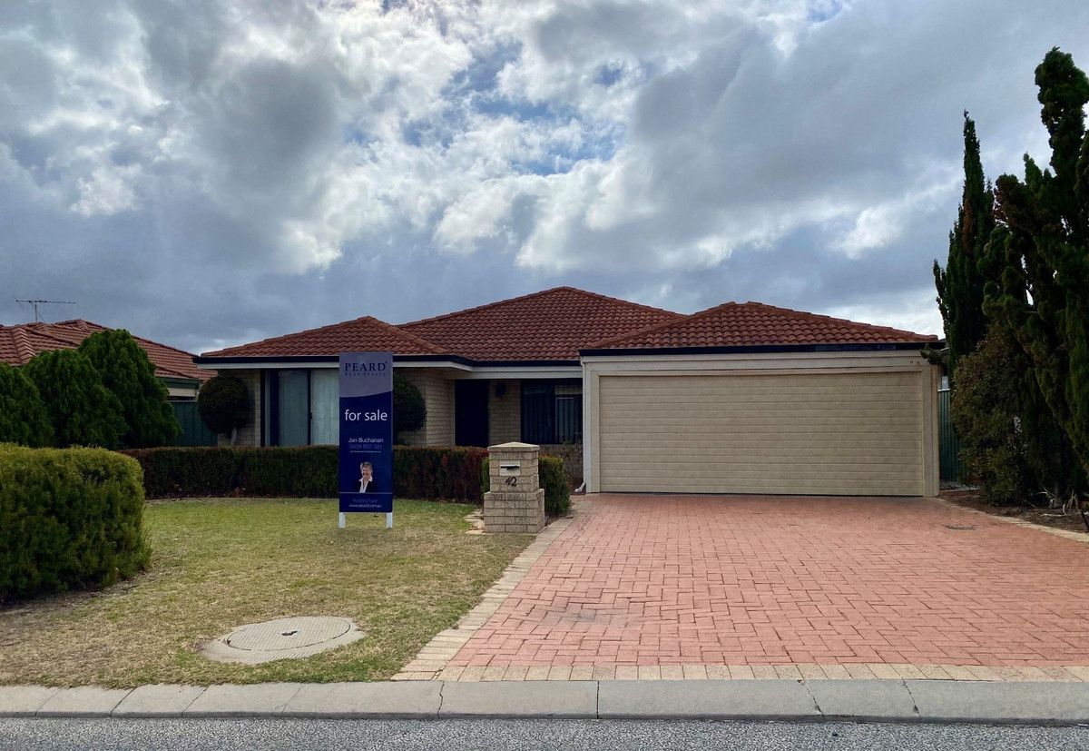 4 bedrooms House in 42 Seagrove Boulevard MERRIWA WA, 6030