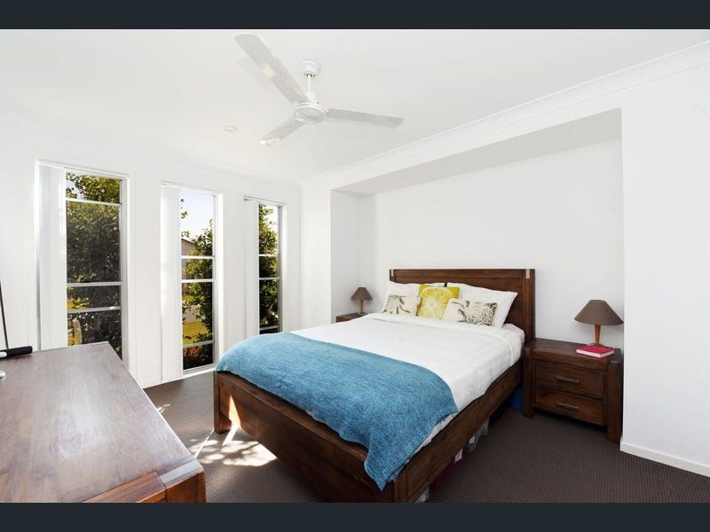 4 bedrooms House in 93 Haslewood Crescent MERIDAN PLAINS QLD, 4551