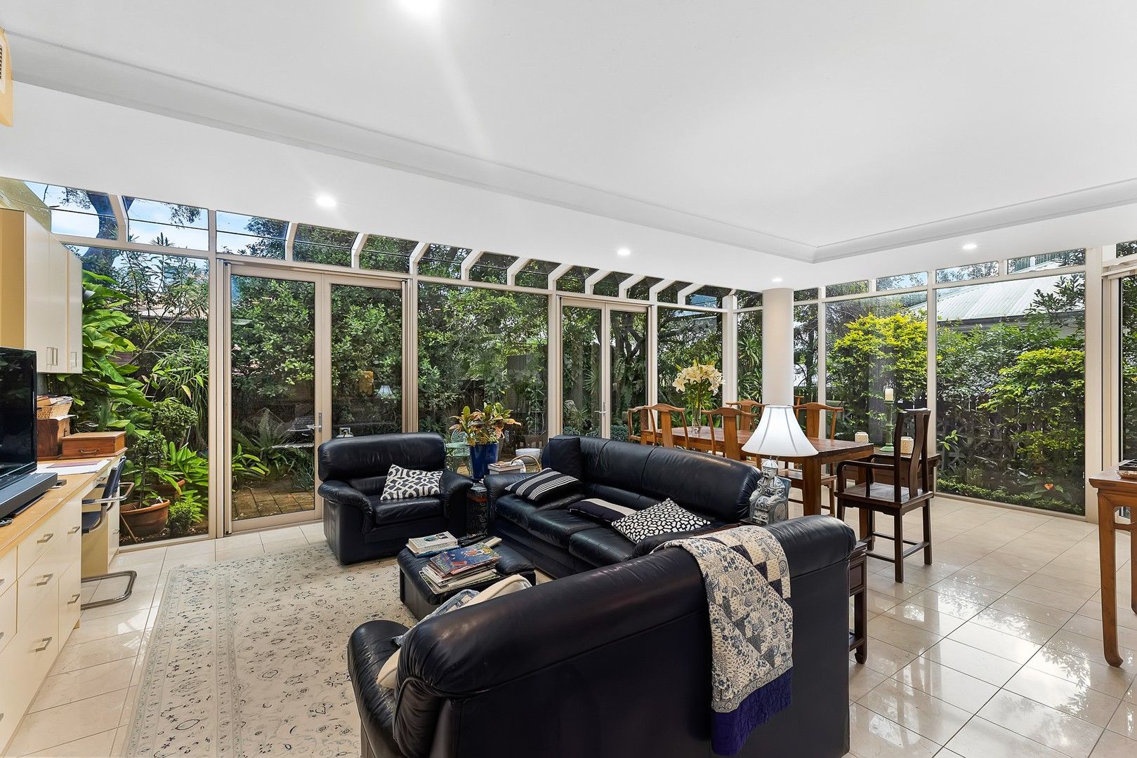 St Lucia QLD 4067 4 beds townhouse for Sale, Offers above 2,000,000