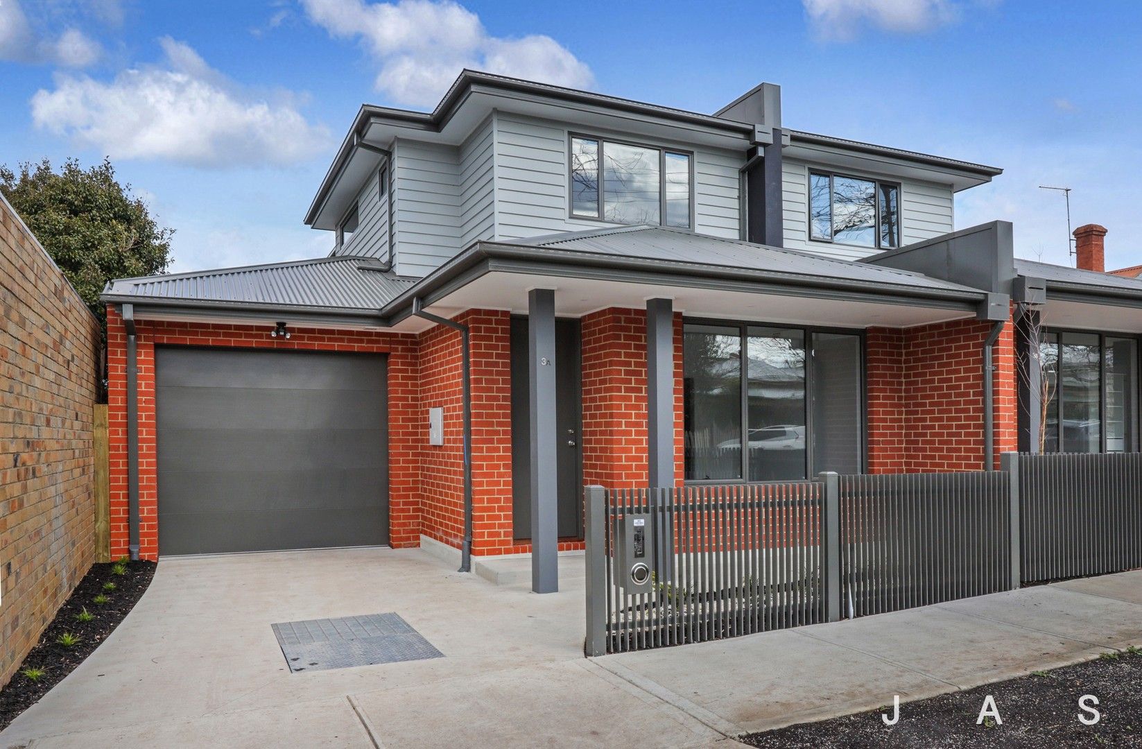 3 bedrooms Townhouse in 3A Austin Street SEDDON VIC, 3011