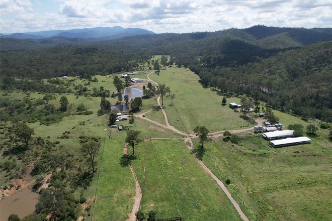 Picture of "Booringa" Streeters Road, KALPOWAR QLD 4630