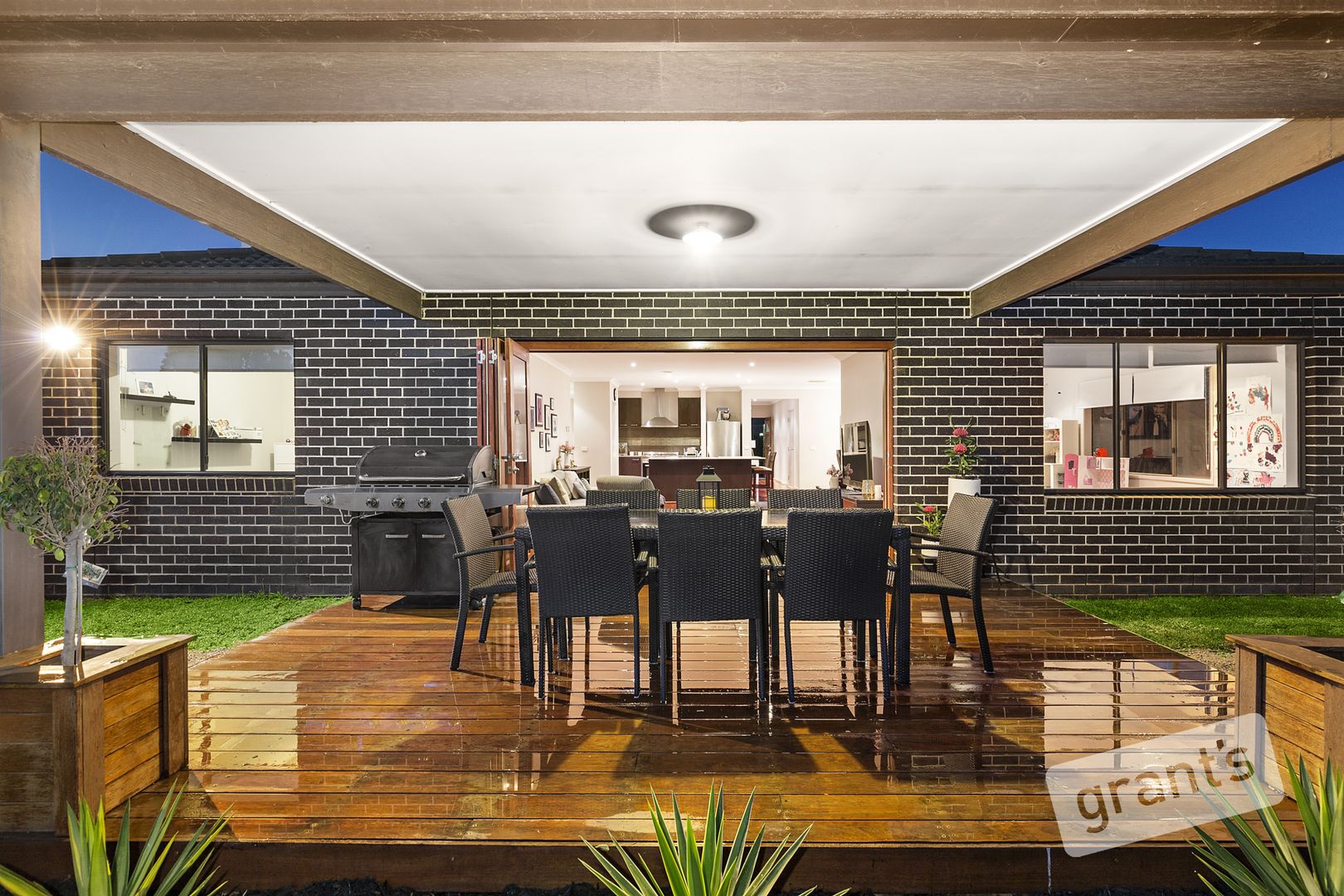 26 Abrus Circuit, Cranbourne North VIC 3977, Image 2