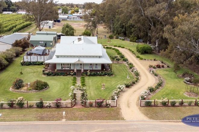 Picture of 5 Muscara Crt, YARROWEYAH VIC 3644