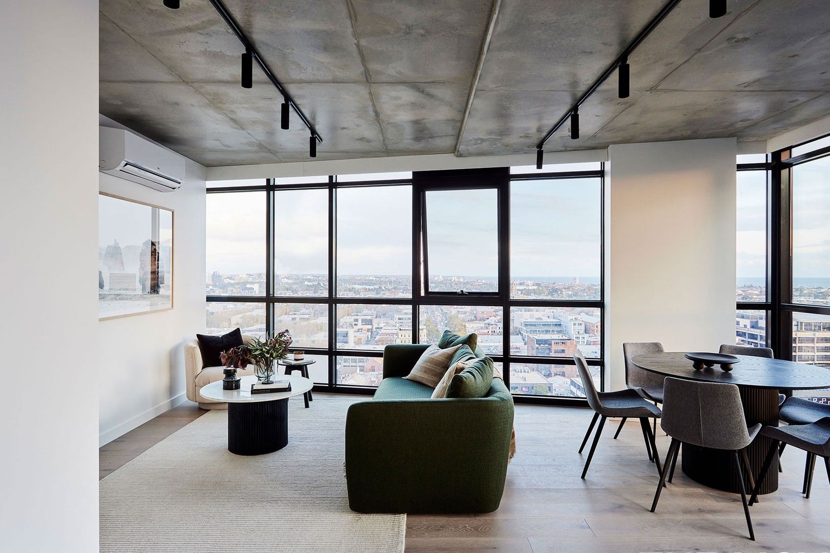3 bedrooms Apartment / Unit / Flat in Hancock Street SOUTHBANK VIC, 3006