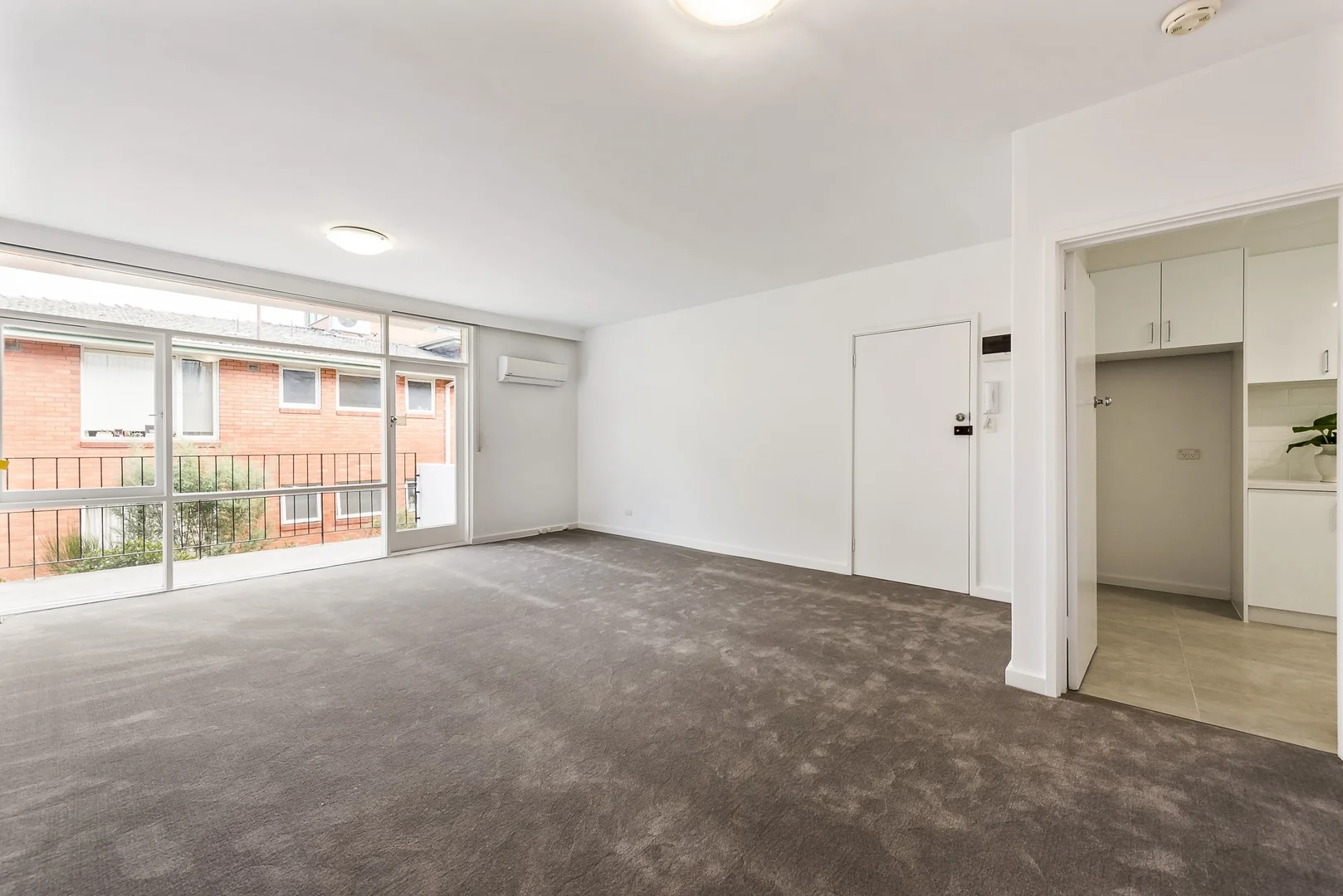 Additional image 4 of 3/2 Maple Grove, Toorak VIC 3142