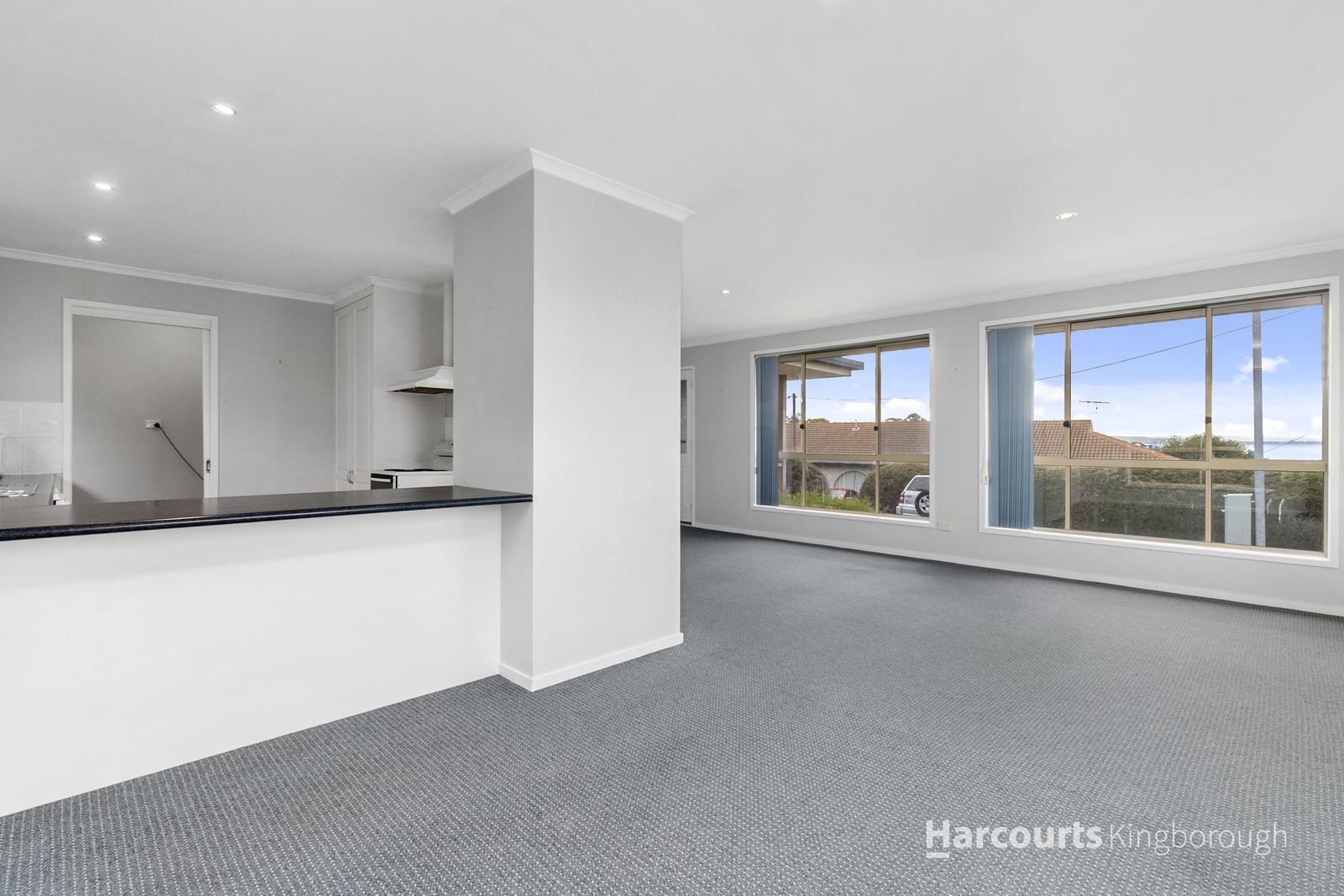 1/16 Pearsall Avenue, Blackmans Bay TAS 7052, Image 2