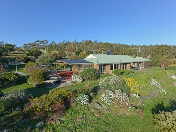 4 Whitefoord Parade, Dodges Ferry TAS 7173