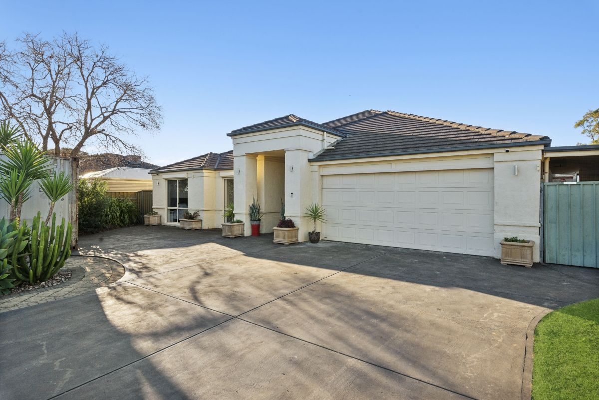 4 bedrooms House in 58 Chellaston Road MUNNO PARA WEST SA, 5115