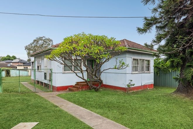 Picture of 219 Noble Avenue, GREENACRE NSW 2190