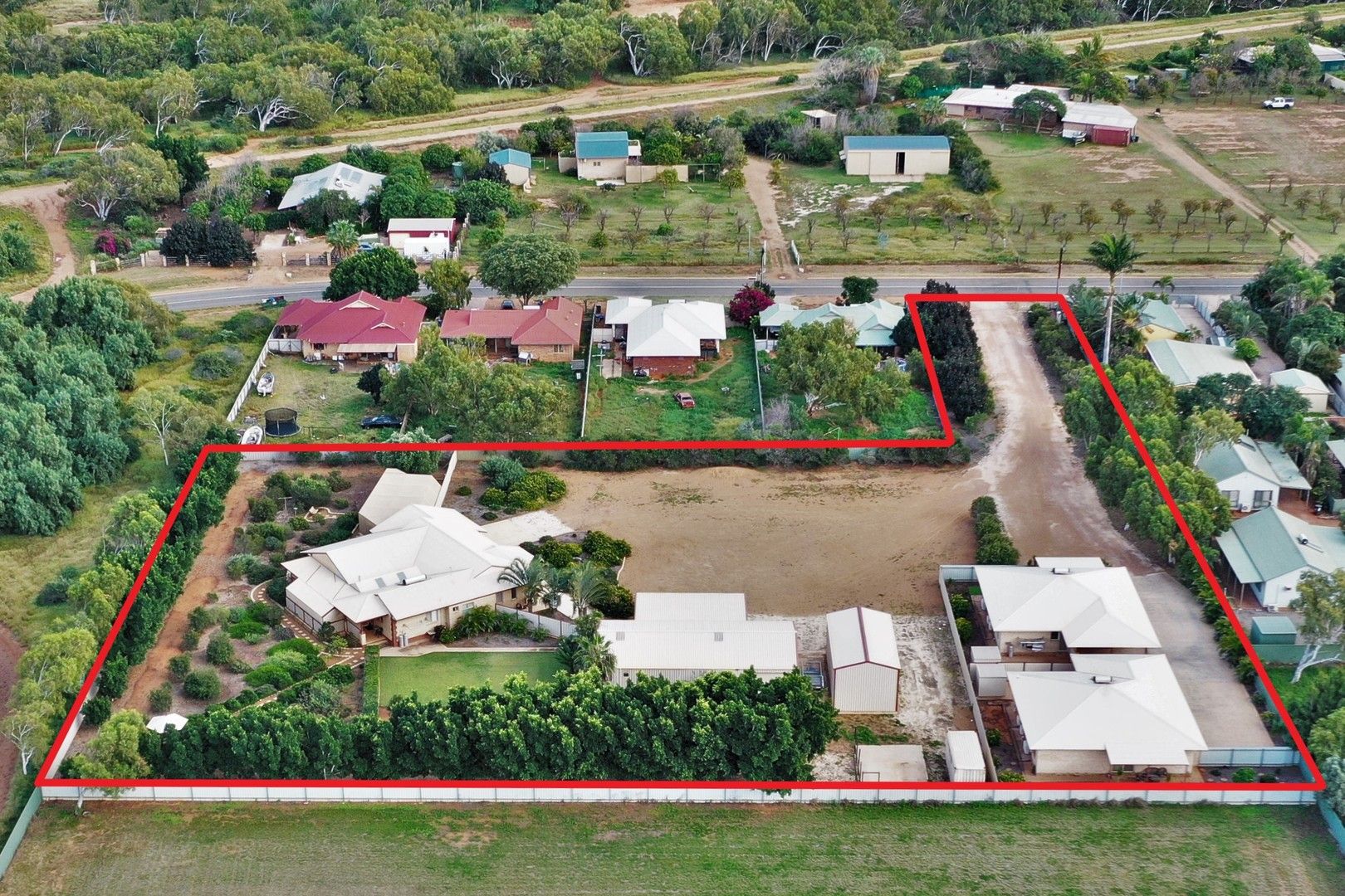 10 William Street, East Carnarvon WA 6701 Domain