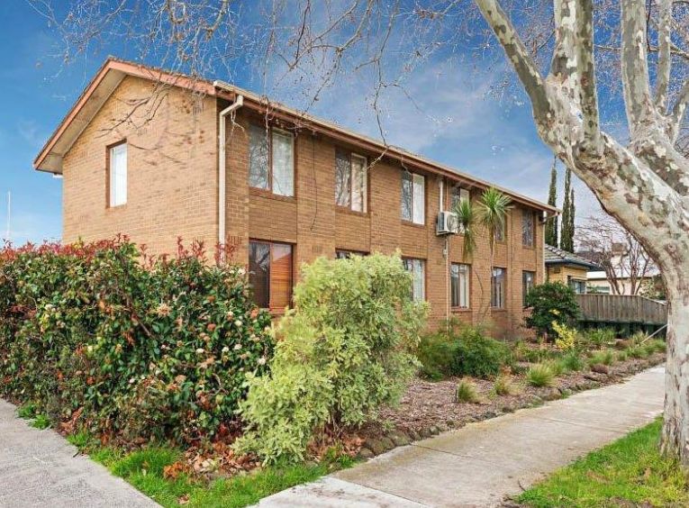 1 bedrooms House in 1/45 Broomfield Avenue ALPHINGTON VIC, 3078