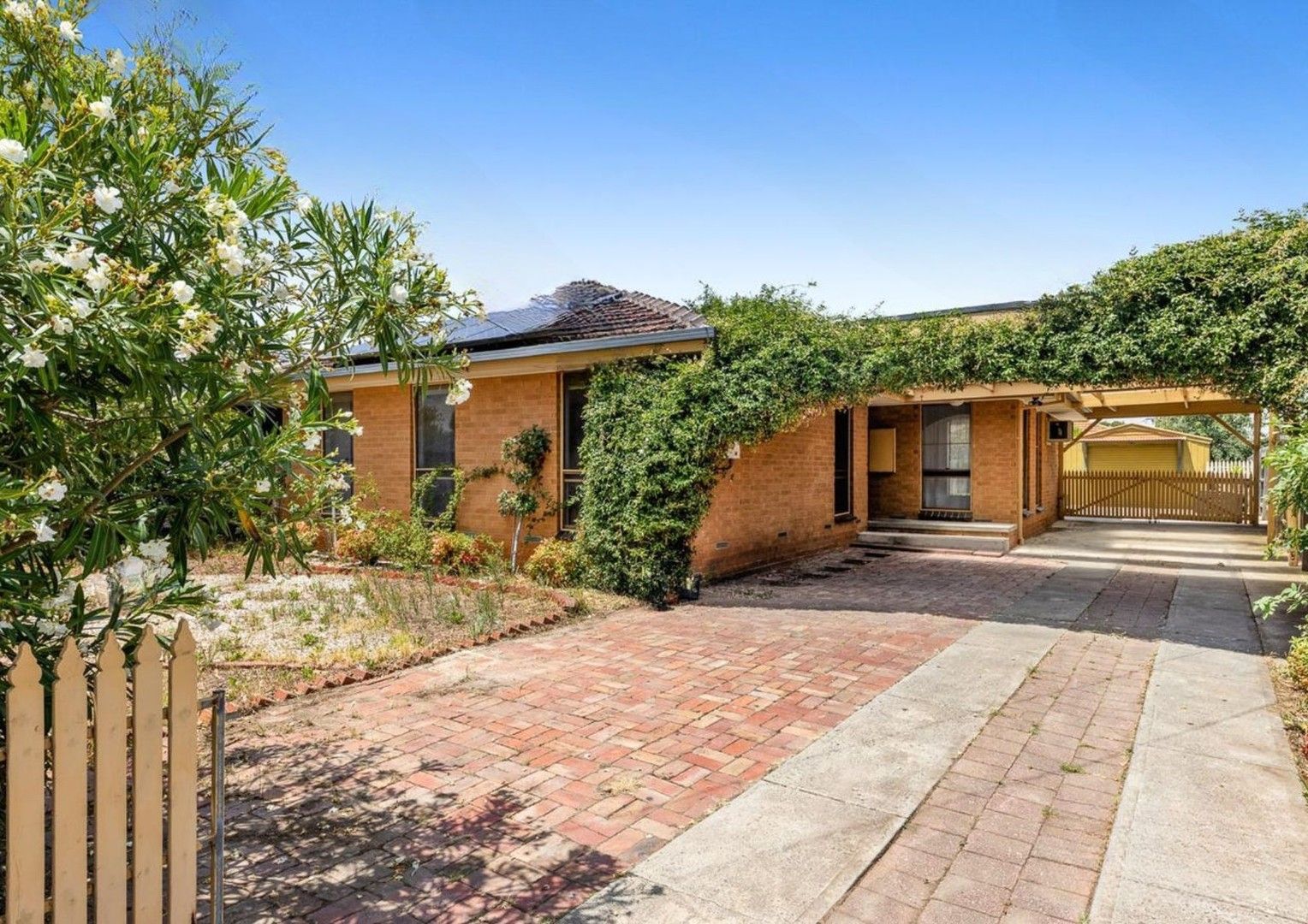 3 bedrooms House in 28 Baggott Drive HOPPERS CROSSING VIC, 3029