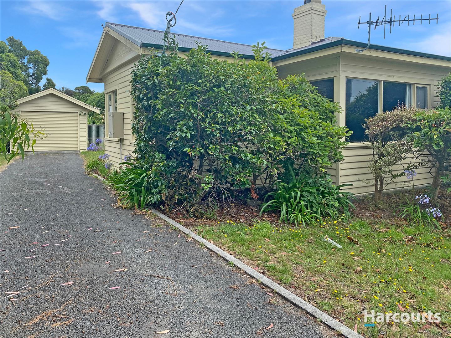 8 Georges Bay Esplanade, St Helens TAS 7216, Image 2