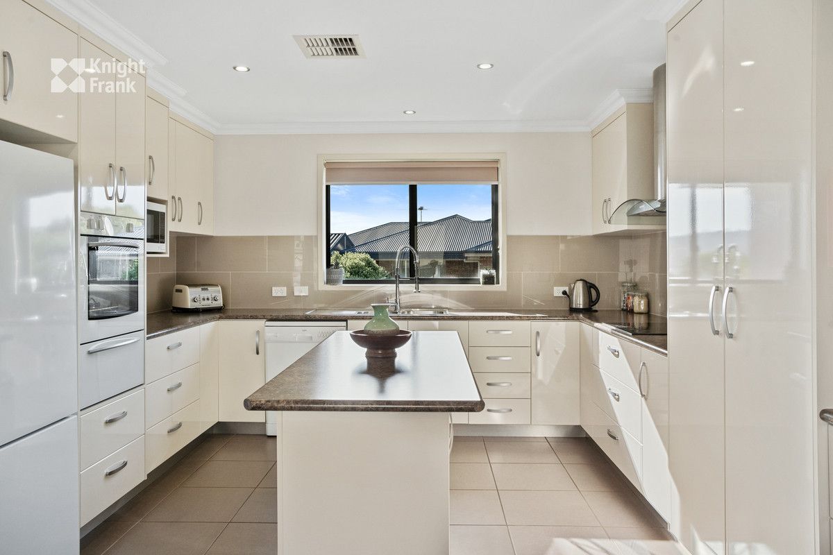 25 Raleigh Court, Howrah TAS 7018, Image 2