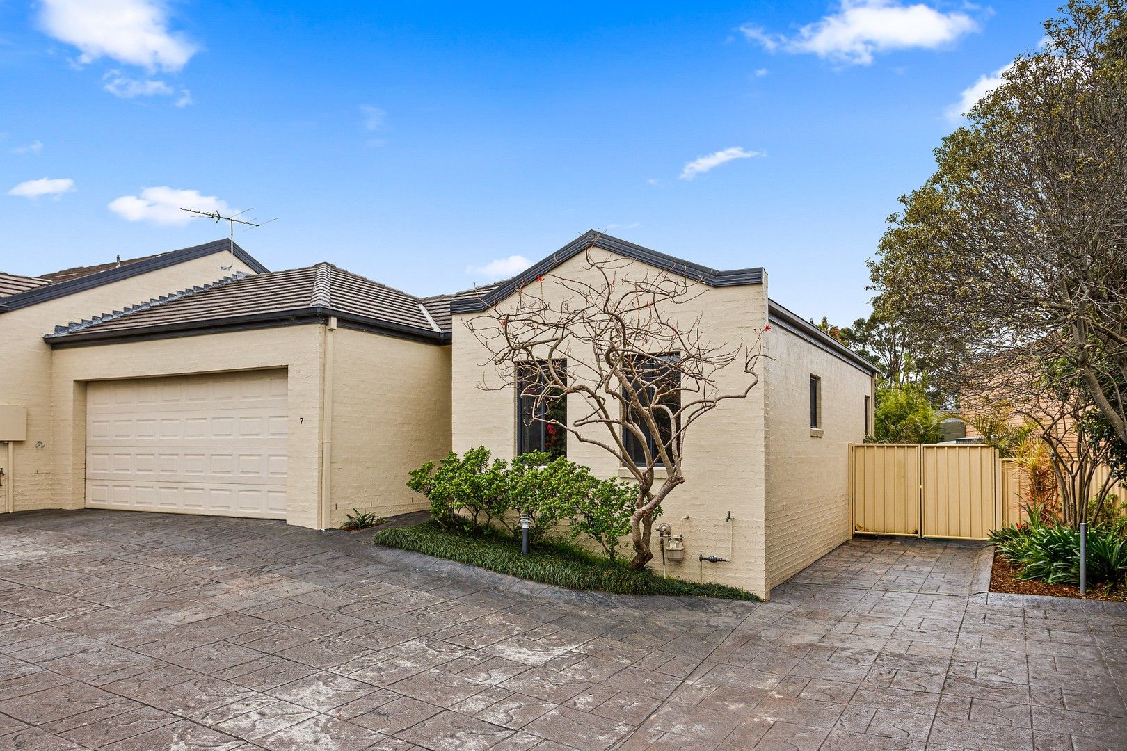 3 bedrooms Villa in 7/13 Luxor Street WOONONA NSW, 2517
