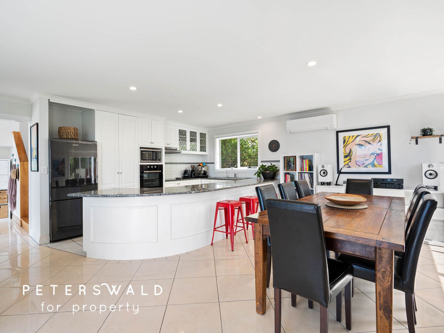 2/13 Nicholas Drive, Sandy Bay TAS 7005, Image 2