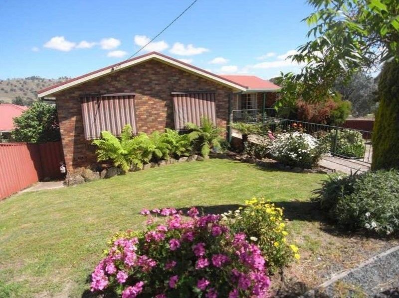 33 Mount Street, South Gundagai NSW 2722, Image 1