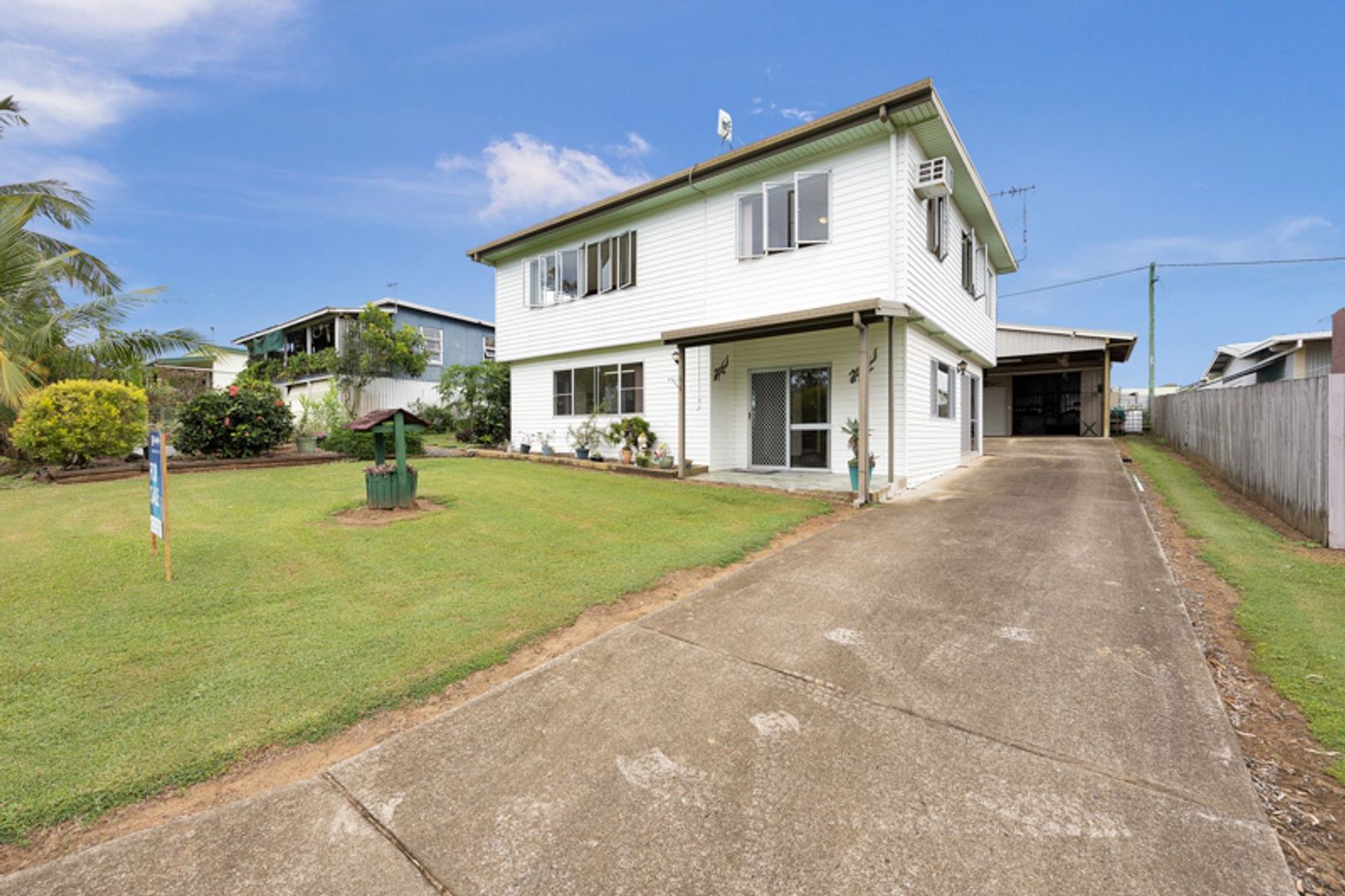 13 Repulse Esplanade, St Helens Beach QLD 4798, Image 2