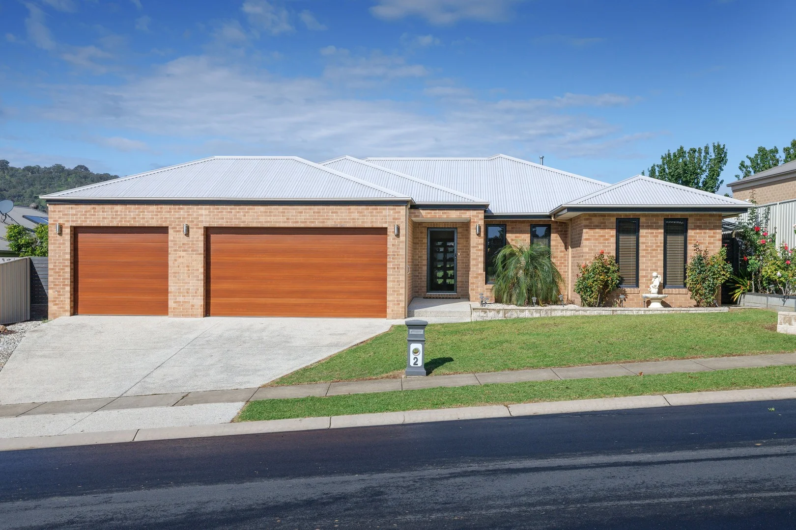 2 Cleeland Court, West Wodonga VIC 3690