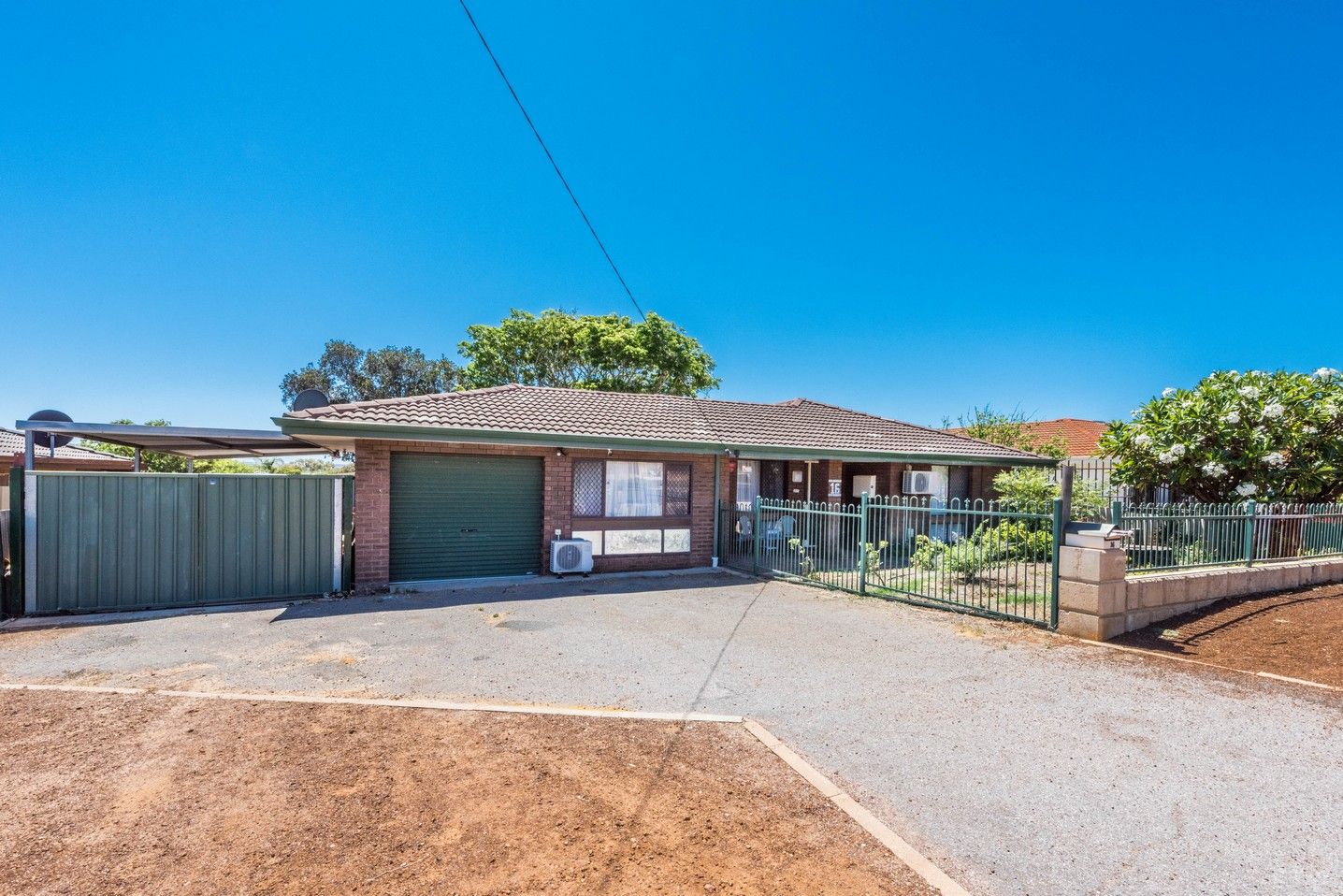 16 Mellows Place, Rangeway WA 6530, Image 2