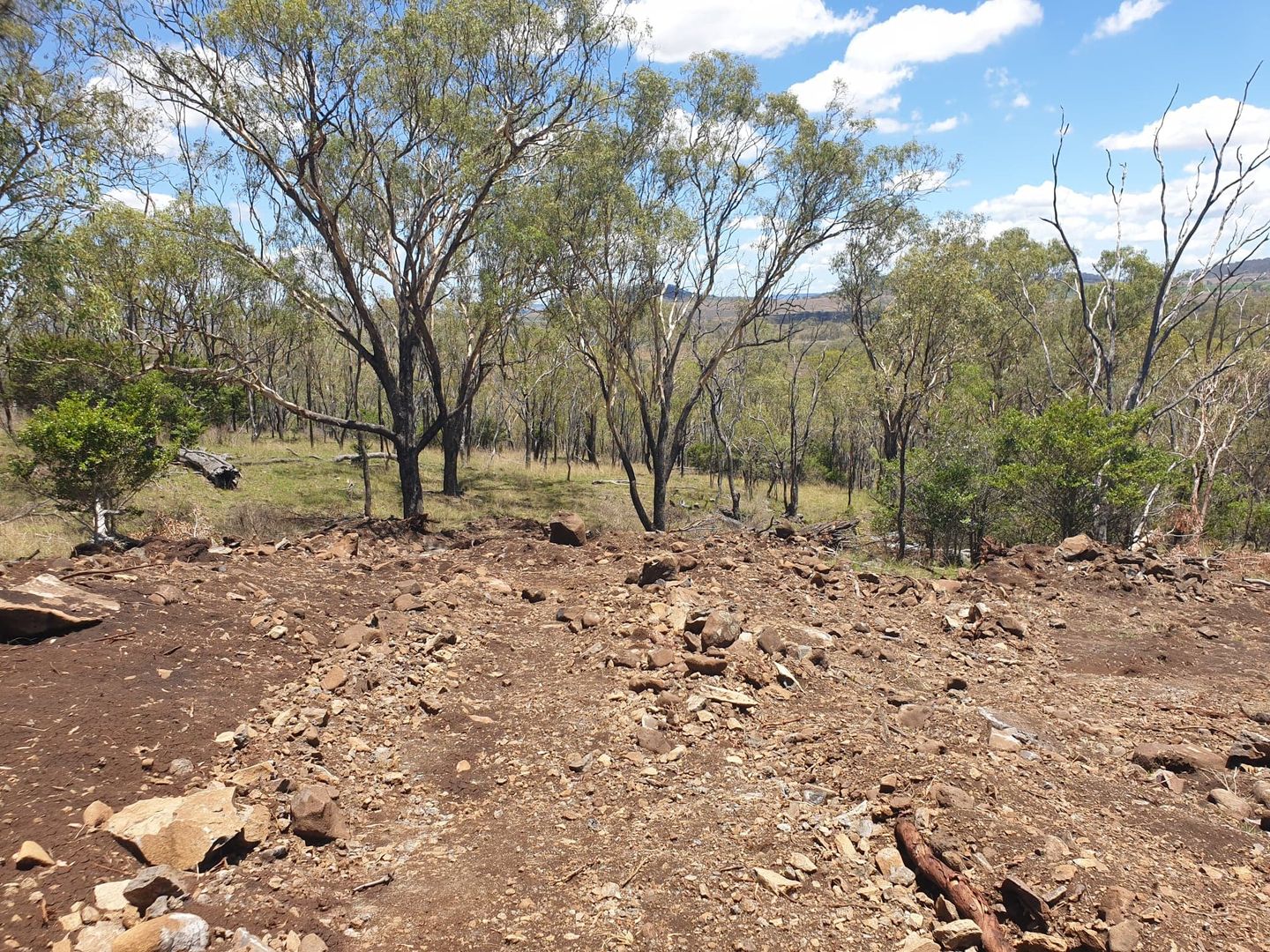 8 Saddletop Road, Headington Hill QLD 4361, Image 2