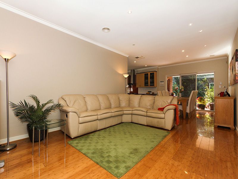 84 Healy Road, Hamilton Hill WA 6163, Image 2