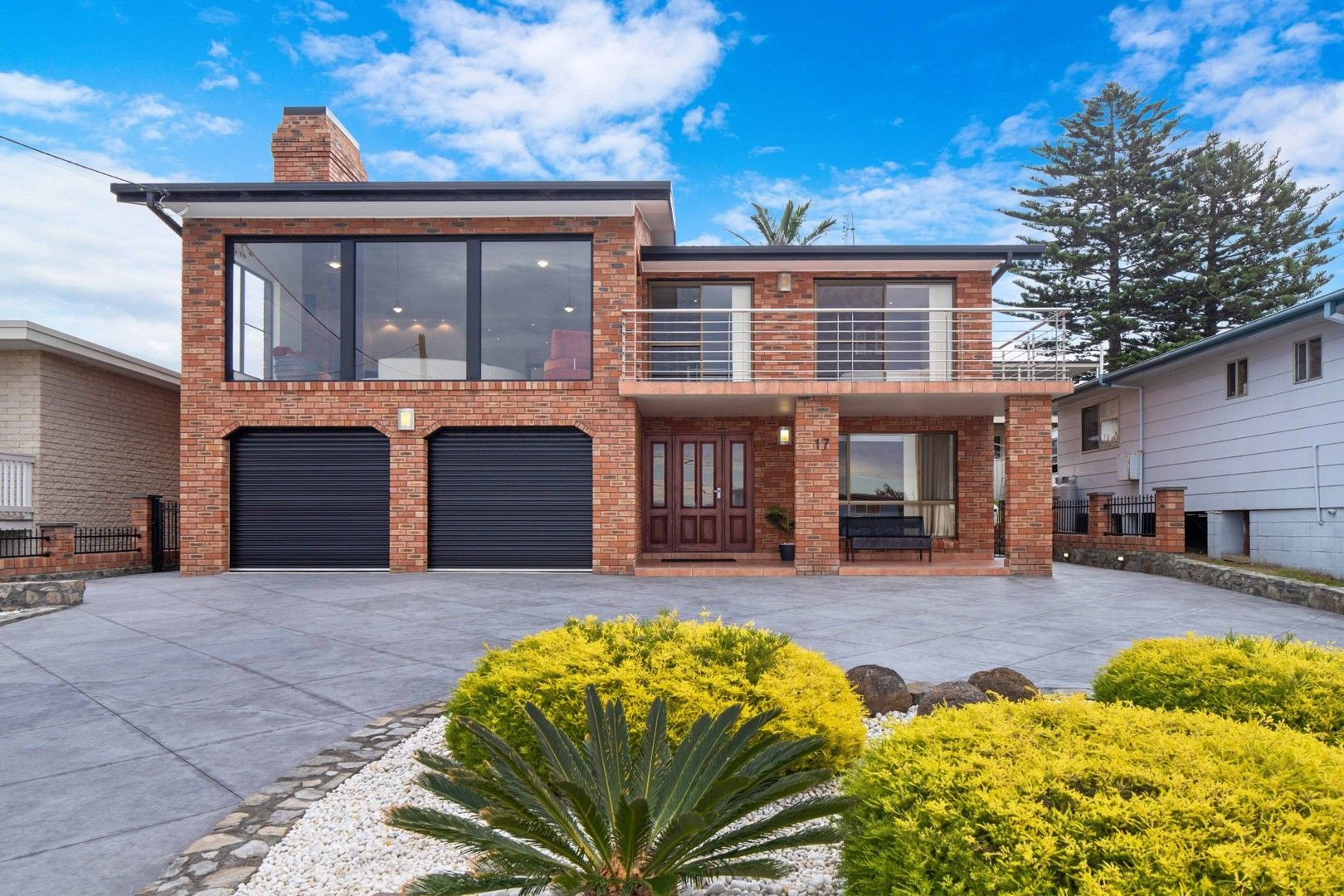 6 bedrooms House in 17 Bream Street TUROSS HEAD NSW, 2537