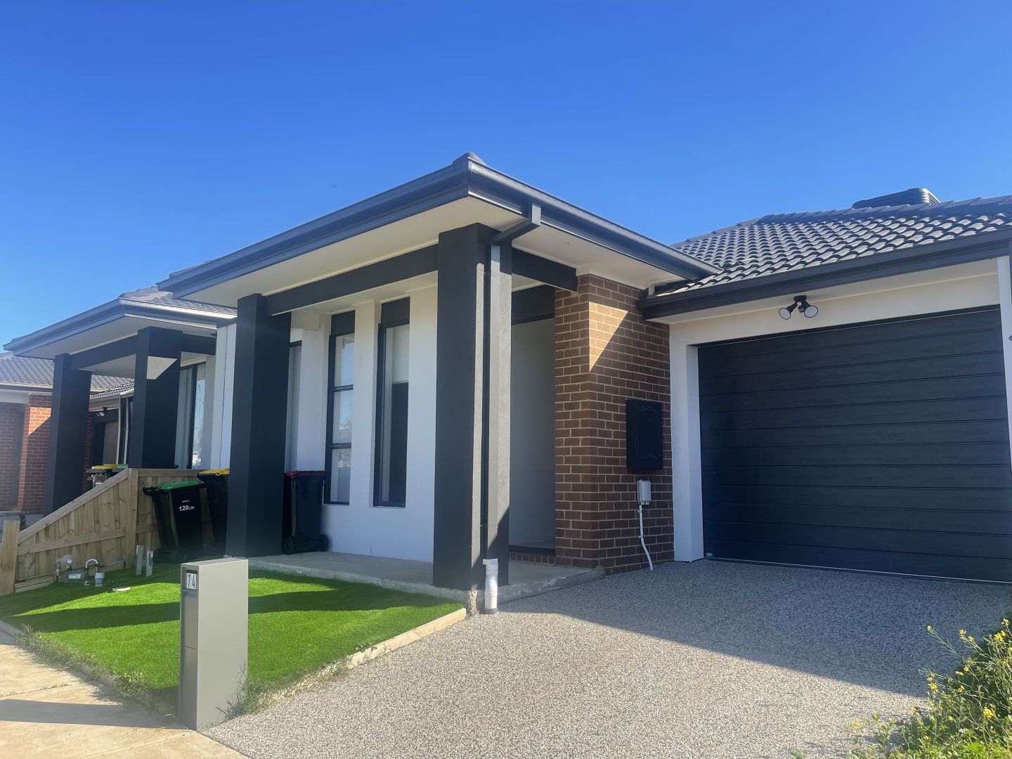 74 Fulham Crescent, Thornhill Park Property History & Address