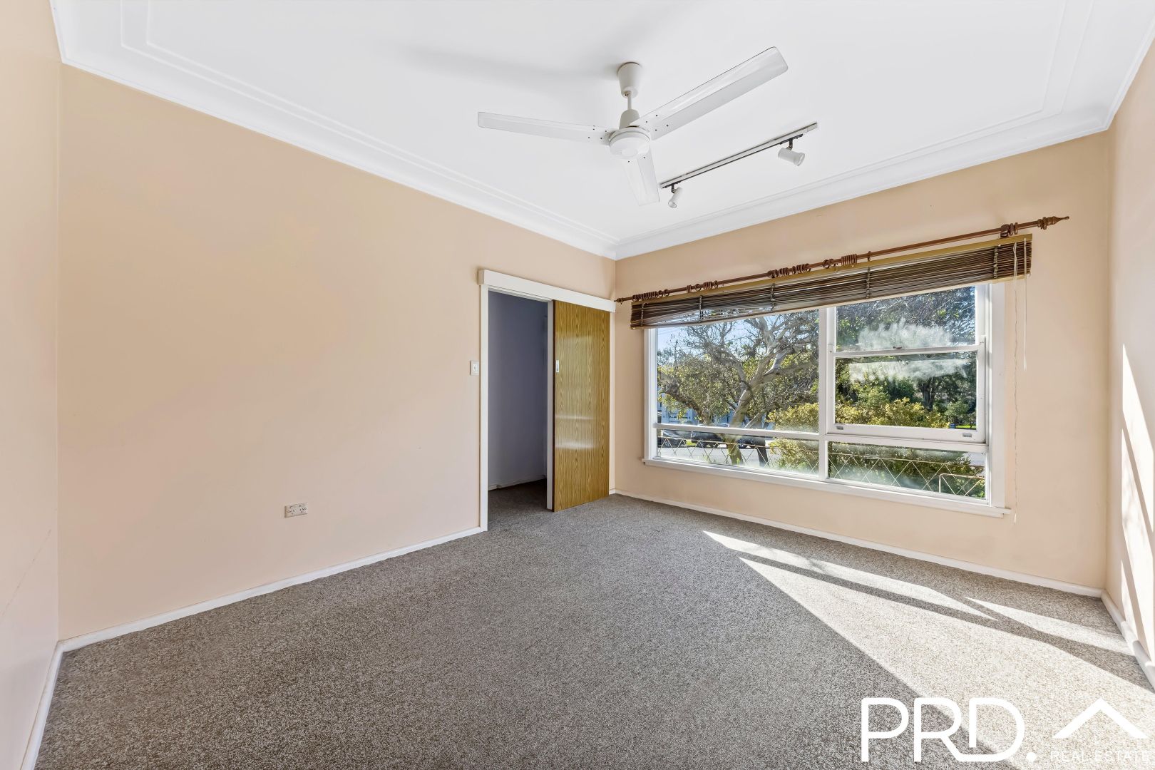 75 Thomas Street, Picnic Point NSW 2213, Image 1