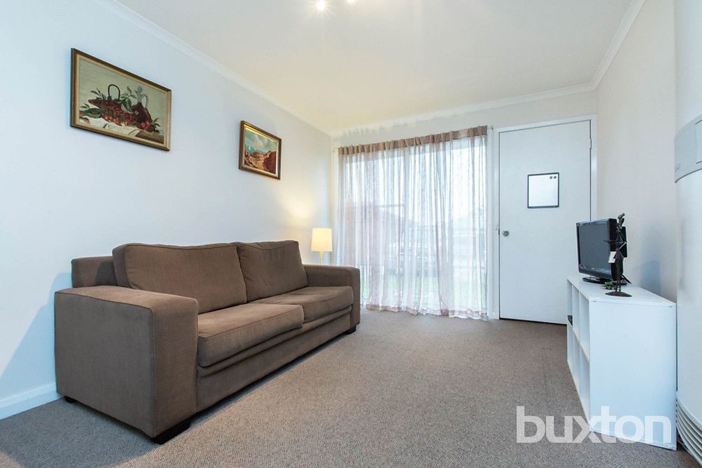 3/206 Wilsons Road, Whittington VIC 3219, Image 2