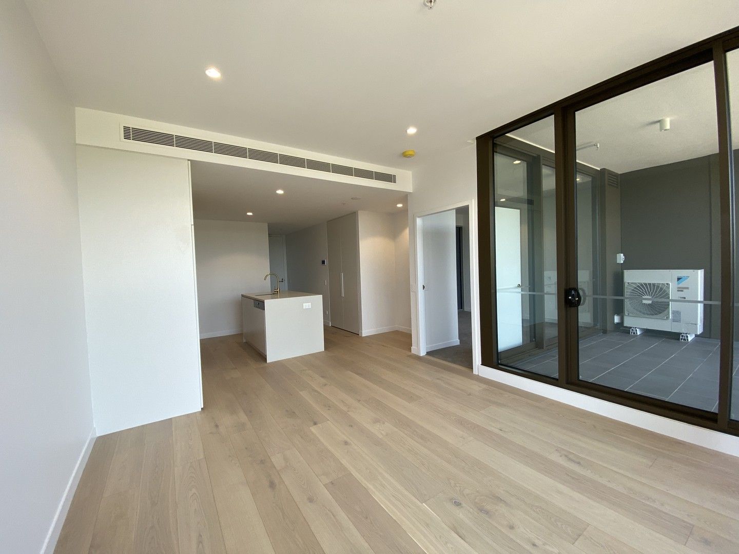 1 bedrooms Apartment / Unit / Flat in B606/80 Waterloo Road MACQUARIE PARK NSW, 2113