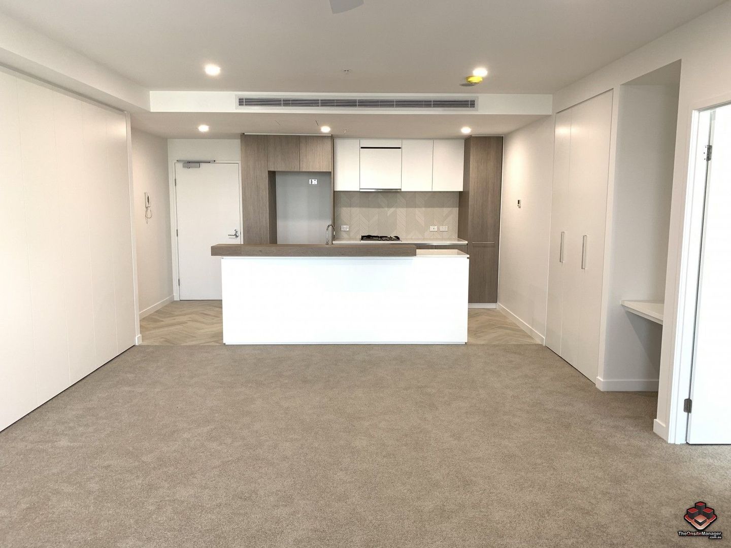 ID21103810/7 Wharf Street, Hamilton QLD 4007 Apartment For Rent Domain