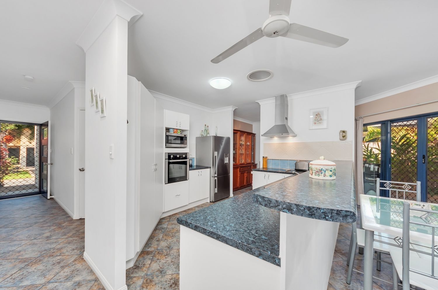 9 Tribulation Close, Kewarra Beach QLD 4879, Image 2