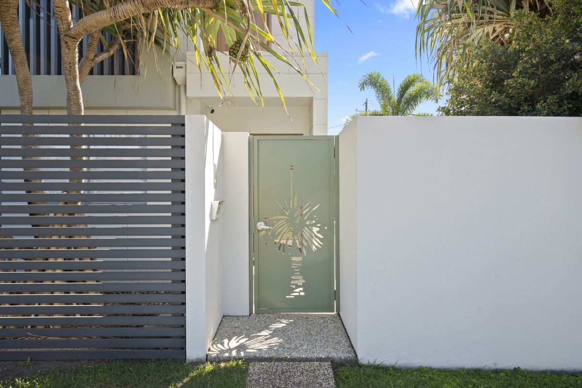 4/1 Banksia Broadway, Burleigh Heads QLD 4220, Image 2