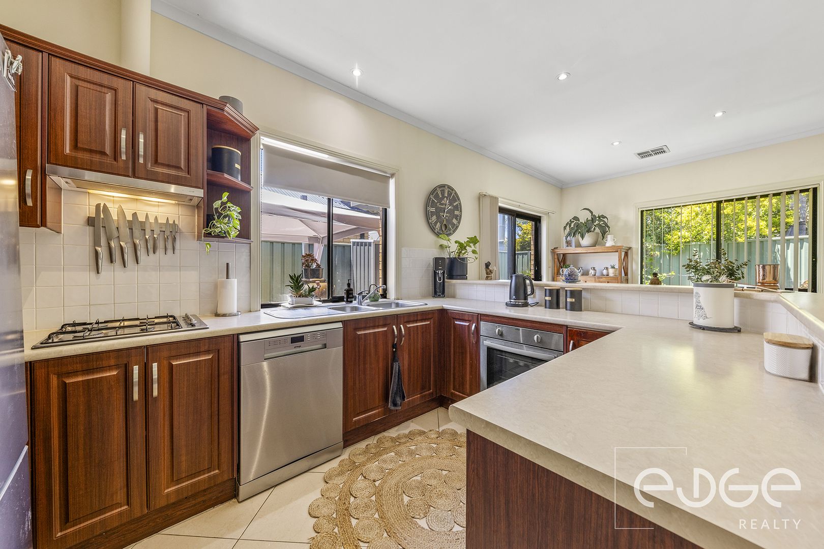 16 Weatherstone Crescent, Mawson Lakes SA 5095, Image 2