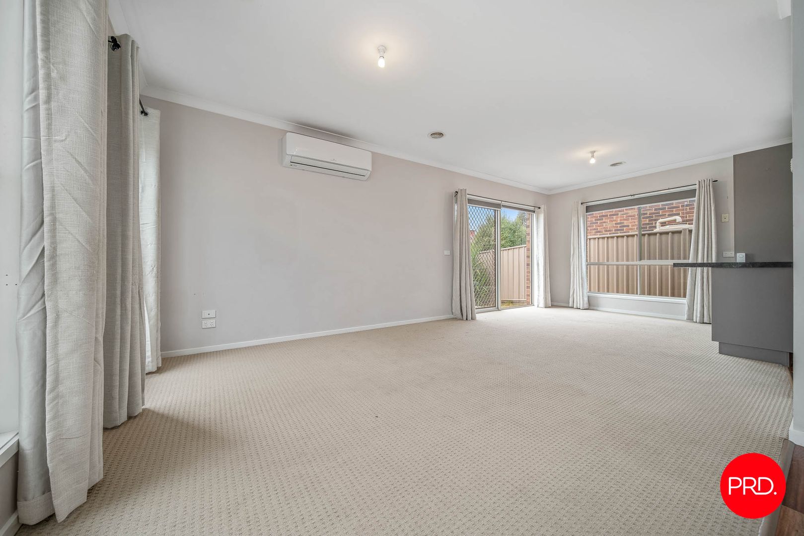 1/33 Allingham Street, Golden Square VIC 3555, Image 2