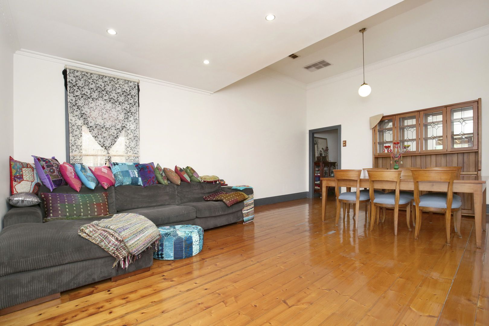 44 Compton Street, Reservoir VIC 3073, Image 2