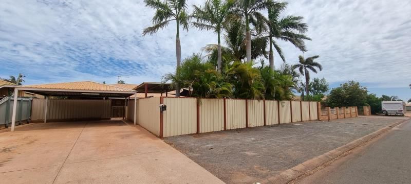 4 bedrooms House in 5 Davey Court NICKOL WA, 6714