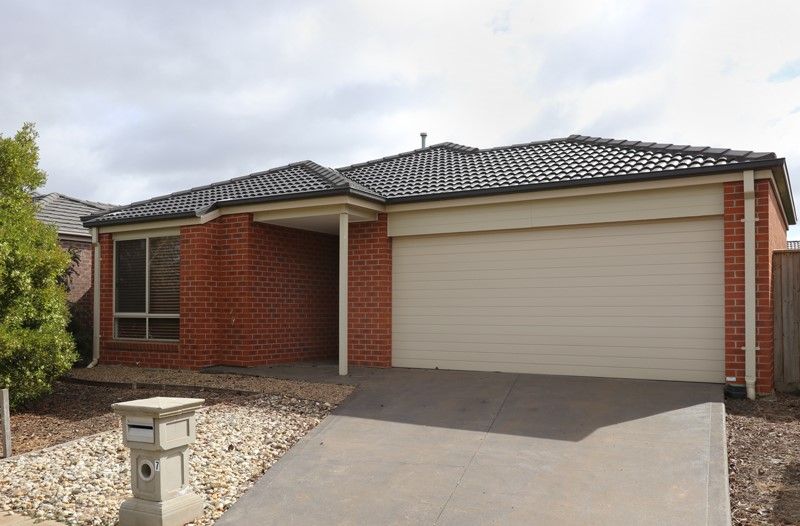4 bedrooms House in 7 Isabella Way TARNEIT VIC, 3029