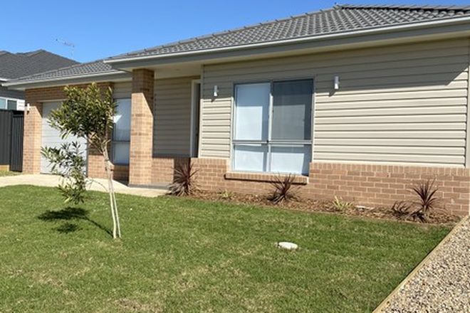 Picture of 11 Station Master Avenue, THIRLMERE NSW 2572