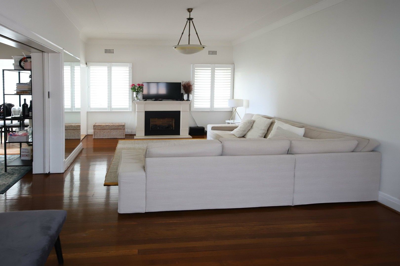 2 bedrooms Apartment / Unit / Flat in Unit 3/16A Darling Point Rd DARLING POINT NSW, 2027