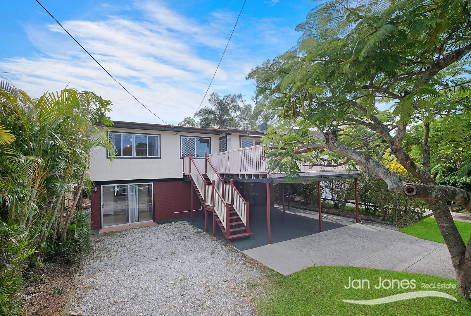 13 Baringa Street, Clontarf QLD 4019