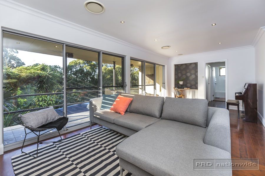 25 Stuart Street, Kotara South NSW 2289, Image 1