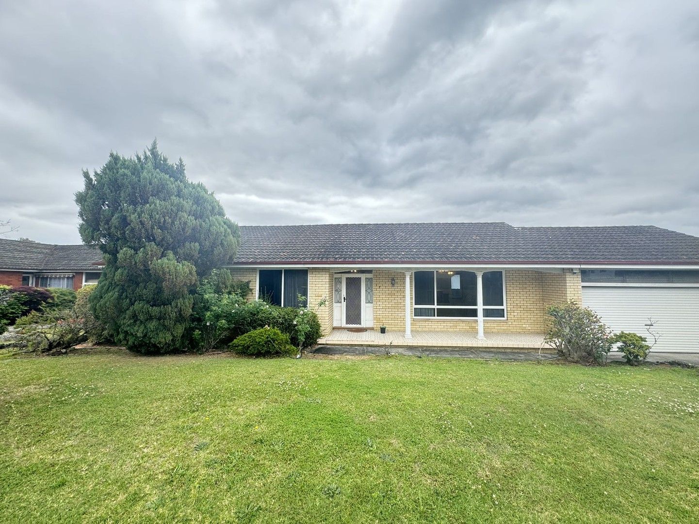 4 bedrooms House in 17 Barellan Avenue CARLINGFORD NSW, 2118