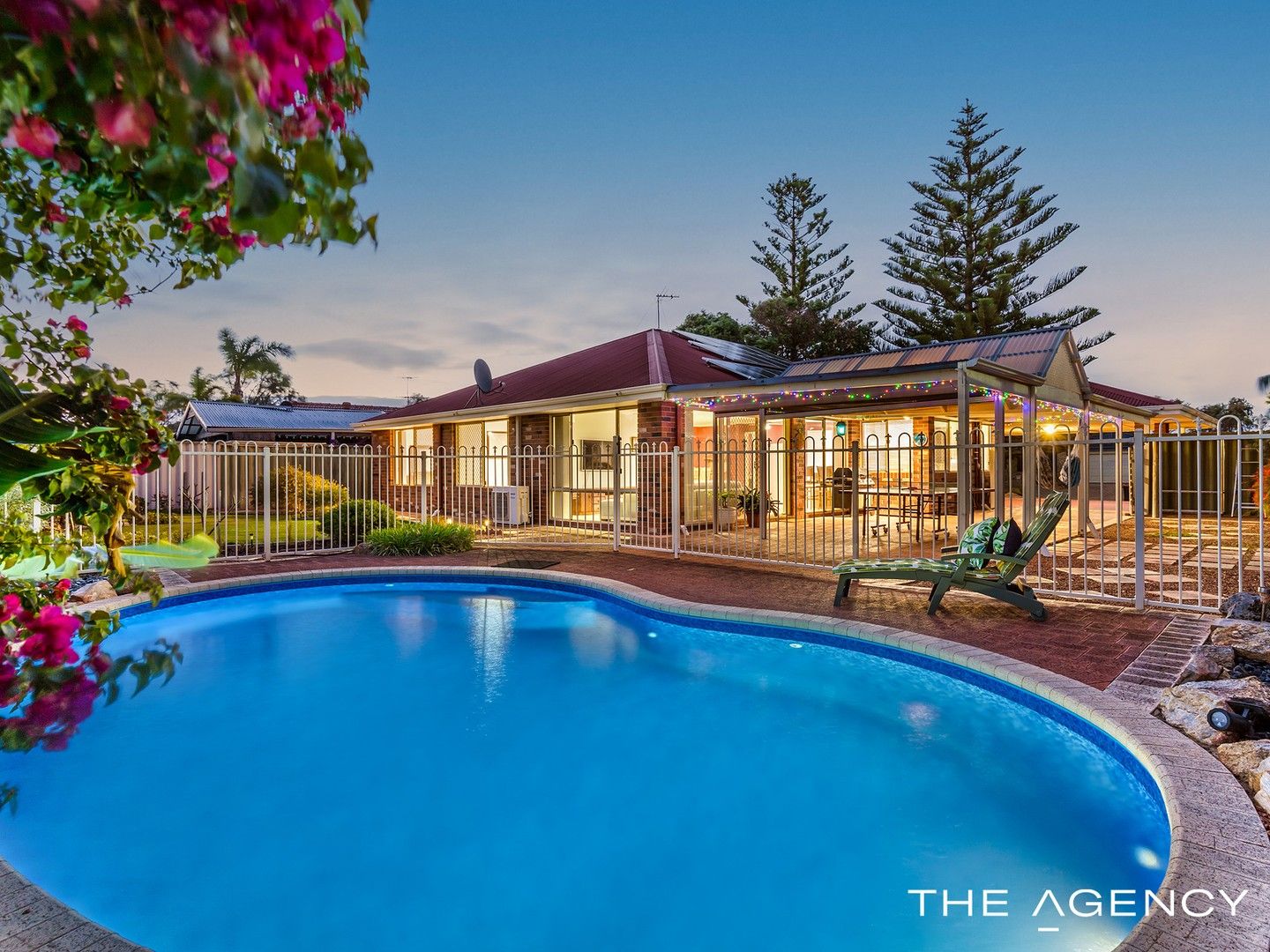 17 Montebourg Meander, Port Kennedy WA 6172, Image 0